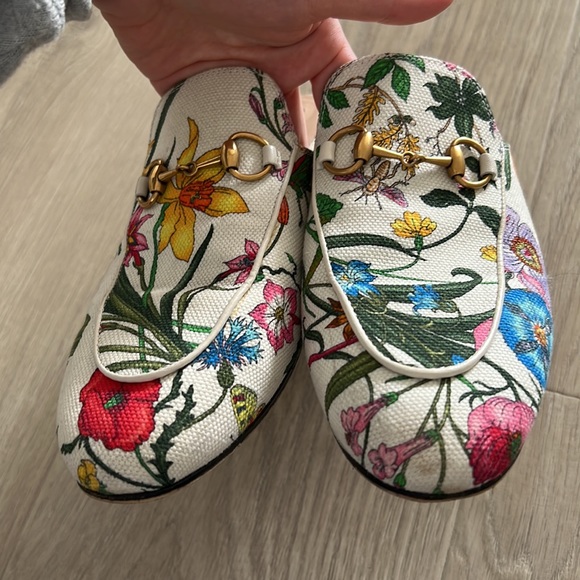 Gucci Floral Mules - Picture 5 of 5